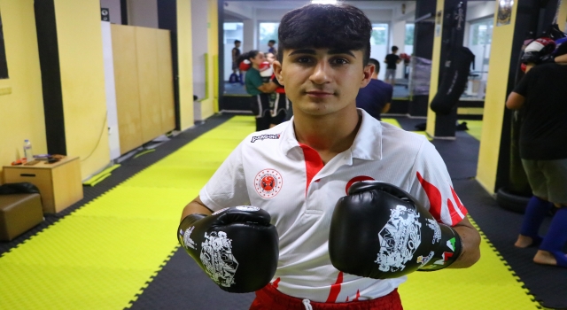 Gençler dünya ikincisi muaythai sporcusu Cihan Doğu, gözünü zirveye dikti: