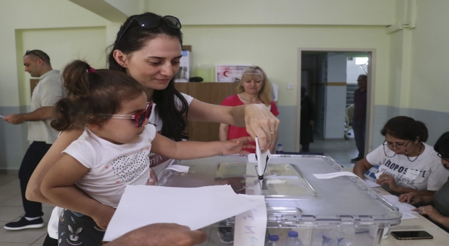 Bulgaristan’daki erken seçim kapsamında Bursa ve çevre illerde oy verme işlemi başladı