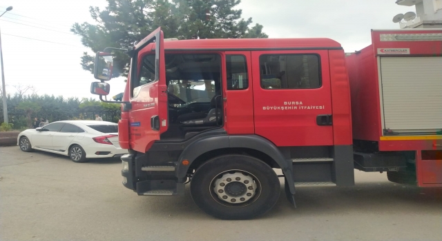 Orhangazi’de bir evin balkonunda bulunan tüp patladı