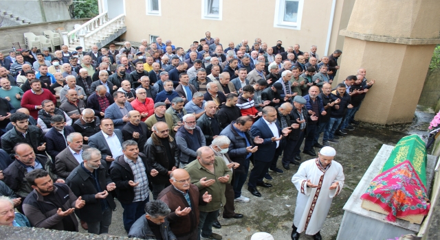 İstanbul’da öldürülen kadının cenazesi memleketi Giresun’da toprağa verildi
