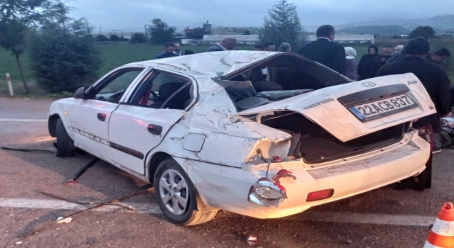 Bursa’da otomobilin devrilmesi sonucu baba ve kızı öldü