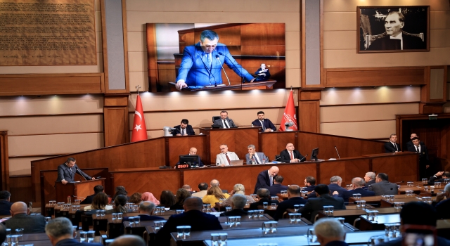 Bağcılar’daki öğrenci yurduna sanatçı Cüneyt Arkın’ın ismi verildi