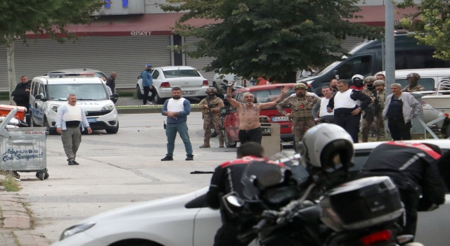 Sakarya’da pompalı tüfekle etrafa ateş açan zanlı polis ekiplerince yakalandı