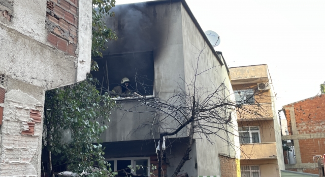 GÜNCELLEME Bursa’da sinir krizi geçiren bir kişi 2 katlı evlerini yaktı