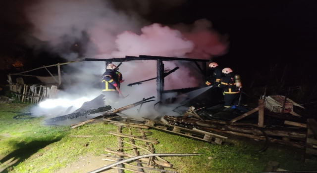 Kocaeli’de barakada çıkan yangın söndürüldü