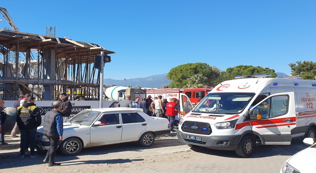 Balıkesir’de inşaatta çöken kalıpların altında kalan 5 işçi yaralandı