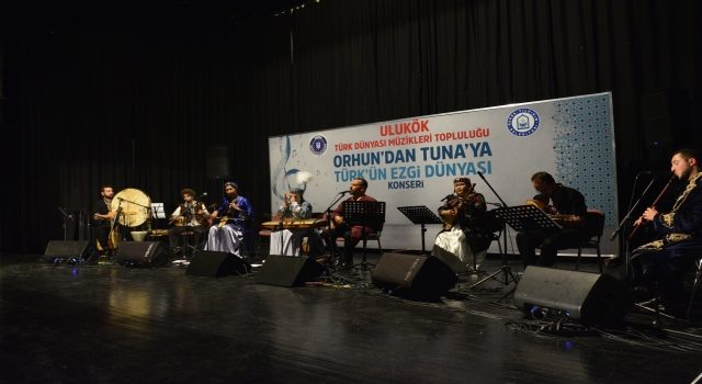 ULUKÖK Türk Dünyası Müzikleri Topluluğu Bursa’da sahneye çıktı