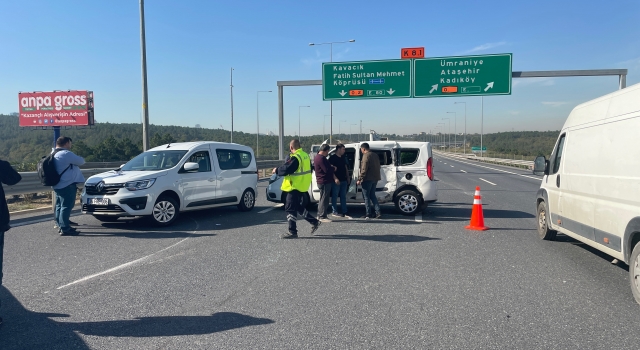 Çekmeköy’de zincirleme trafik kazasında 6 araçta hasar oluştu