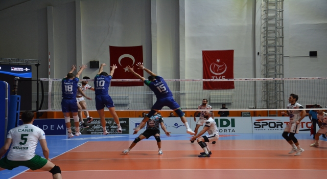 Voleybol: AXA Sigorta Efeler Ligi