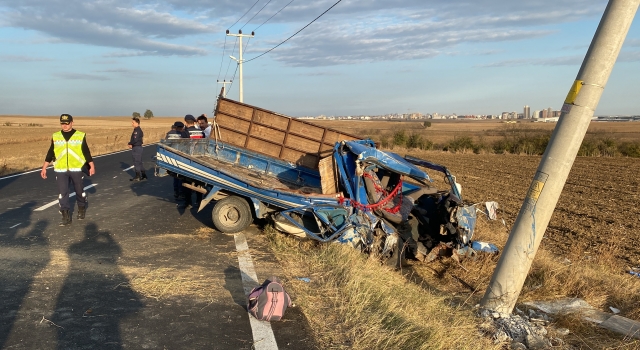 Tekirdağ’da kaza yapan kamyonetteki 2 kişi öldü, 6 kişi yaralandı