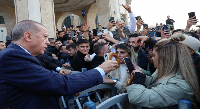 Cumhurbaşkanı Erdoğan, cuma namazını Taksim Camisi’nde kıldı