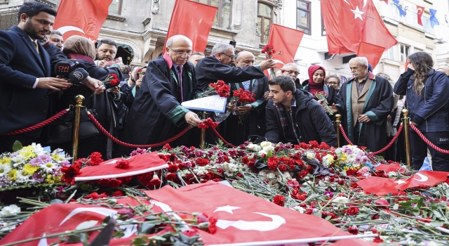 İstanbul 2 No’lu Barosu, terör saldırısında yaşamını yitirenleri İstiklal Caddesi’nde andı