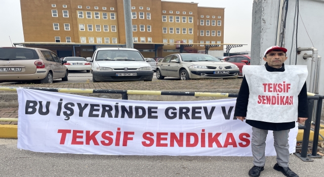 Bursa’da bir tekstil fabrikasında çalışan işçiler greve gitti