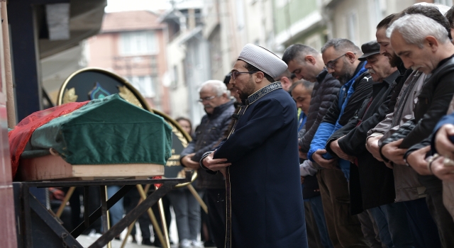 Bursa’daki uçak kazasında ölen genç kadının cenazesi defnedildi