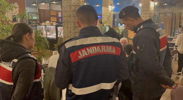 Kırklareli’nde polis ve jandarma ekipleri, asayiş uygulaması yaptı