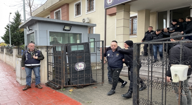 Sakarya’da 1 kişinin öldüğü, 6 kişinin yaralandığı silahlı kavganın zanlıları adliyede