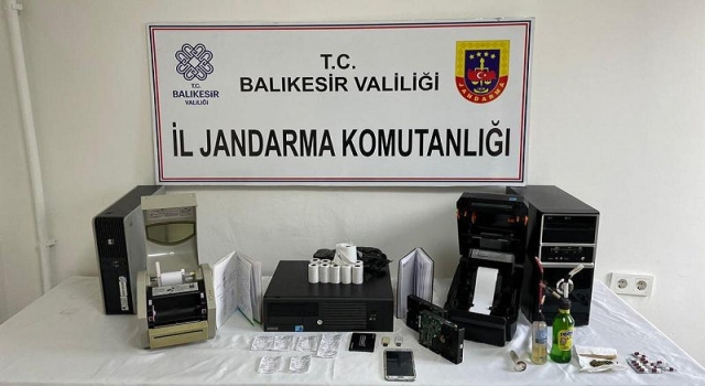 Balıkesir’de suç örgütüne yönelik operasyonda 3 şüpheli tutuklandı