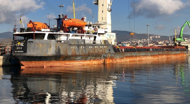 İzmit Körfezi’ni kirleten gemiye 3 milyon 492 bin lira ceza kesildi