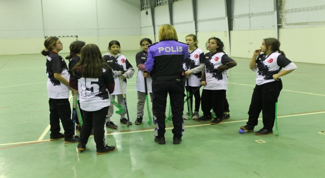 Kırklareli’nde çim hokeyi kursu açıldı