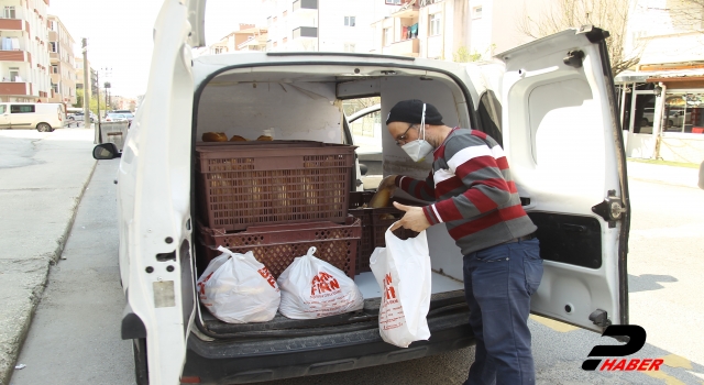 Tekirdağ'da fırıncılar sokak sokak ekmek dağıtıyor