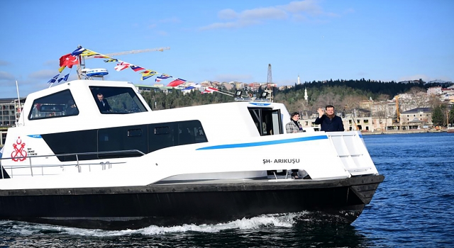 Haliç Tersanesi’nde üretilen elektrikli deniz taksiler suya indirildi