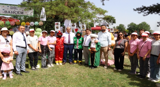 Sakarya’ da Dilimizin Zenginlikleri Şöleni