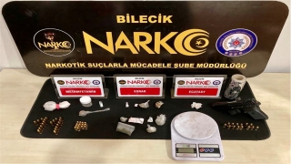 Bilecik’te uyuşturucu operasyonunda yakalanan 2 şüpheli tutuklandı