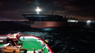 GÜNCELLEME 2 İstanbul Boğazı gemi trafiği güneykuzey yönlü olarak açıldı