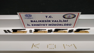 Balıkesir merkezli 3 ilde suç örgütüne yönelik operasyonda 21 şüpheli yakalandı