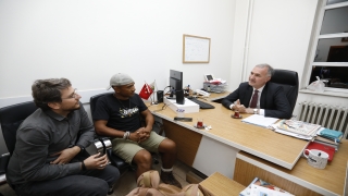 Yürüyerek Kudüs’e ulaşmak üzere yola çıkan İtalyan Luis Joyaux Bursa’da mola verdi