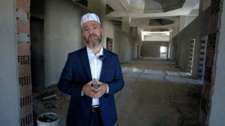Arnavutköy Taşoluk Yeşil Camii Kuran Kursu hayırseverlerin desteklerini bekliyor