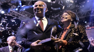 Mudanya Barış Yolu Ödülü, İnönü Vakfı Başkanı Özden Toker’e verildi