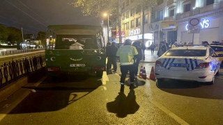 Fatih’te kamyonun altında kalan elektrikli bisiklet sürücüsü öldü 