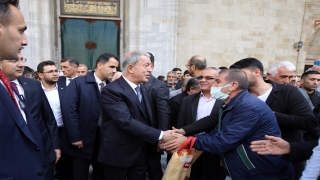 Milli Savunma Bakanı Akar, Edirne’de ”Şehit ve Gazi Aileleri Buluşması”na katıldı: