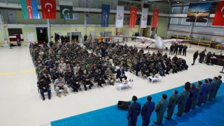 Türk, Azerbaycanlı ve Pakistanlı AKINCI operatörleri mezun oldu