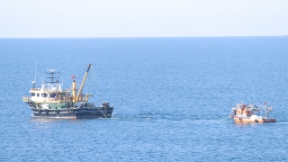 Kocaeli’de alabora olan tekne bulunduğu yerden çıkarıldı