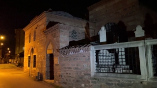 Bursa’da tarihi medreseden hırsızlık yapmaya çalışan şüpheli yakalandı