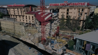GÜNCELLEME 3 Küçükçekmece’de tedbir amaçlı boşaltılan 3 katlı özel üniversite binası çöktü