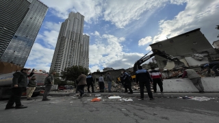 Şişli’de metruk binalar yıkılıyor