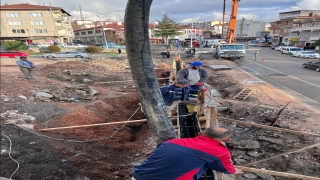 Harmancık Belediyesi bahçesinde çevre düzenlemesi başladı