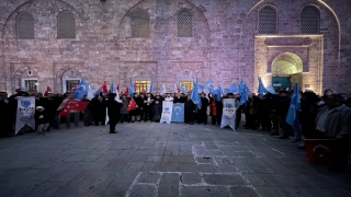 Bursa’da Çin’in Doğu Türkistan politikaları protesto edildi