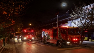 Kadıköy’de iş yerinde çıkan yangın söndürüldü