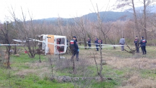 Çanakkale’de tarlaya devrilen minibüsteki 1 kişi öldü, 9 kişi yaralandı