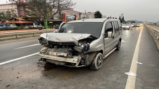 Edirne’de hafif ticari araçların çarpıştığı kazada bir kişi yaralandı