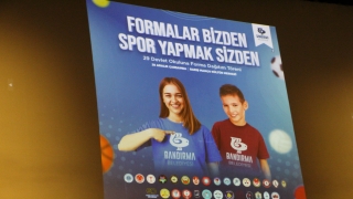 Bandırma Belediyesinden 29 okula forma, şort ve tozluk desteği