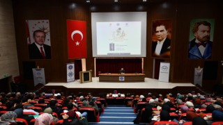 Tekirdağ’da düzenlenen konferansta Mevlana anlatıldı